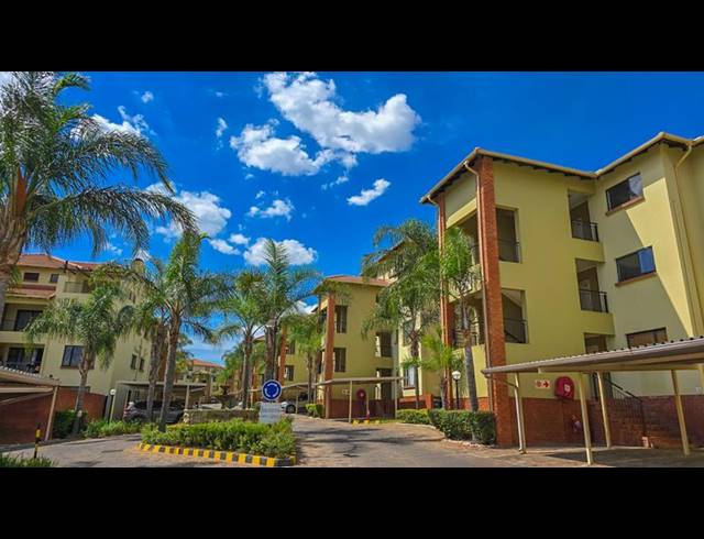 2 BEDROOM APARTMENT FOR SALE IN SUNNINGHILL